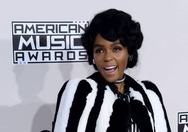 Recording artist Janelle Monae arrives for the 2016 American Music Awards held at Microsoft Theater in Los Angeles on November 20, 2016.  LAP20161120343 JIMxRUYMEN