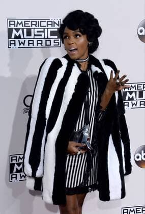 Recording artist Janelle Monae arrives for the 2016 American Music Awards held at Microsoft Theater in Los Angeles on November 20, 2016.  LAP20161120345 JIMxRUYMEN
