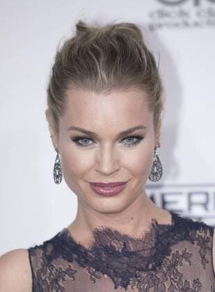 November 20, 2016 - Los Angeles, California, U.S - Rebecca Romijn on the Red Carpet of the 2016 American Music Awards held on Sunday, November 20, 2016 at the Microsoft Theatre in Los Angeles, California. Los Angeles U.S. - ZUMAp124 20161120_zaa_p124_029
