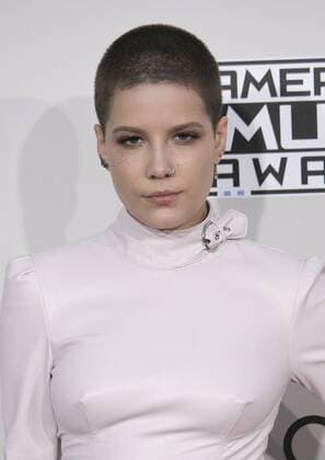 November 20, 2016 - Los Angeles, California, U.S - Halsey on the Red Carpet of the 2016 American Music Awards held on Sunday, November 20, 2016 at the Microsoft Theatre in Los Angeles, California. Los Angeles U.S. - ZUMAp124 20161120_zaa_p124_085