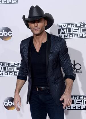 American Music Awards in Los Angeles Singer Tim McGraw arrives for the 2016 American Music Awards held at Microsoft Theater in Los Angeles on November 20, 2016.  LAP20161120409 JIMxRUYMEN