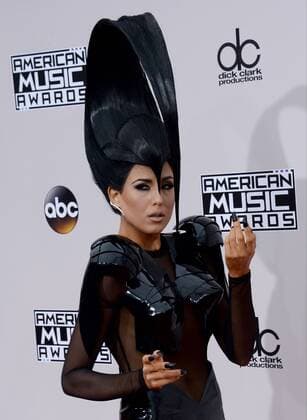 American Music Awards in Los Angeles: Z LaLa mit ausgefallener Frisur Themen der Woche Bilder des Tages American Music Awards in Los Angeles Singer Z LaLa arrives for the 2016 American Music Awards held at Microsoft Theater in Los Angeles on November 20, 2016.  LAP20161120416 JIMxRUYMEN