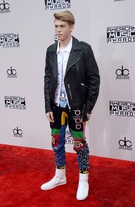 Internet personality Aidan Alexander arrives for the 2016 American Music Awards held at Microsoft Theater in Los Angeles on November 20, 2016.  LAP20161120491 JIMxRUYMEN