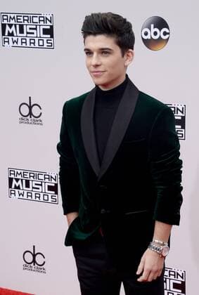 American Music Awards in Los Angeles Actor Sean O Donnell arrives for the 2016 American Music Awards held at Microsoft Theater in Los Angeles on November 20, 2016.  LAP20161120501 JIMxRUYMEN