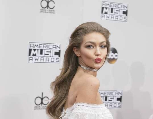 November 20, 2016 - Los Angeles, California, U.S - Gigi Hadid on the Red Carpet of the 2016 American Music Awards held on Sunday, November 20, 2016 at the Microsoft Theatre in Los Angeles, California. Los Angeles U.S. - ZUMAp124 20161120_zaa_p124_151