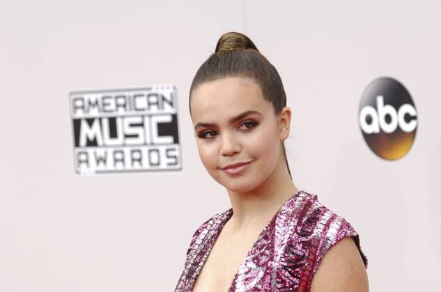 Bailee Madison AMERICAN MUSIC AWARDS: ARRIVALS Los Angeles Patrick Rideaux PicturePerfect