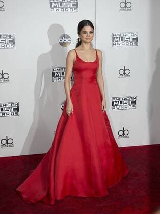 November 20, 2016 - Los Angeles, California, U.S - Selena Gomez on the Red Carpet of the 2016 American Music Awards held on Sunday, November 20, 2016 at the Microsoft Theatre in Los Angeles, California. Los Angeles U.S. - ZUMAp124 20161120_zaa_p124_168