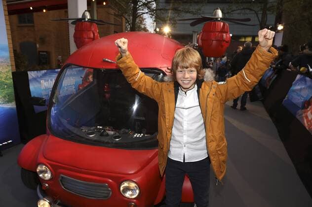 Arsseni Bultmann bei der Premiere des Kinofilms Robbi, Tobbi und das Fliewatüüt im Kino in der Kulturbrauerei. Berlin, 20.11.2016 Foto:xS.xGabschx xFuturexImage