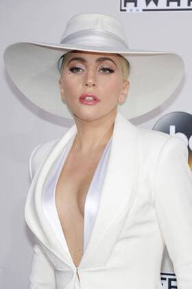 Lady Gaga bei der Ankunft zu den American Music Awards am 20.11.2016 in Los Angeles 2016 American Music Awards in Los Angeles 