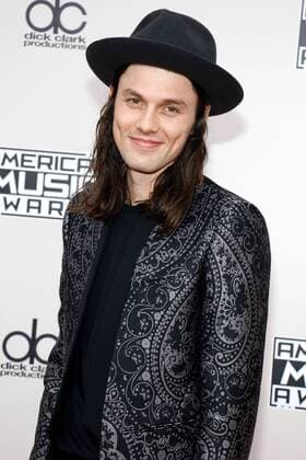 James Bay bei der Ankunft zu den American Music Awards am 20.11.2016 in Los Angeles 2016 American Music Awards in Los Angeles 