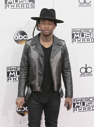 November 20, 2016 - Los Angeles, California, U.S - Ty Dolla Sign on the Red Carpet of the 2016 American Music Awards held on Sunday, November 20, 2016 at the Microsoft Theatre in Los Angeles, California. Los Angeles U.S. - ZUMAp124 20161120_zaa_p124_176