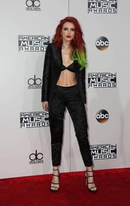 20 November 2016 - Los Angeles, California - Bella Thorne. 2016 American Music Awards held at Microsoft Theater. Photo Credit: PMA AdMedia - ZUMAa123 20161119_zaa_a123_305