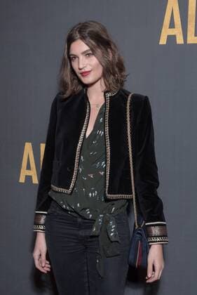 213646 2016-11-20 Paris, FRA, - Filmpremiere Allied (Vertraute Fremde) im UGC Normandie. Alma Jodorowsky.  Copyright: xSergexArnalx xStarfacex STAR_213646_072