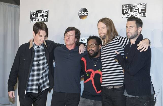 November 20, 2016 - Los Angeles, California, U.S - Mickey Madden, Matt Flynn, PJ Morton, James Valentine and Adam Levine of Maroon 5 pose in the Press Room of the 2016 American Music Awards held on Sunday, November 20, 2016 at the Microsoft Theatre in Los Angeles, California. Los Angeles U.S. - ZUMAp124 20161120_zaa_p124_255