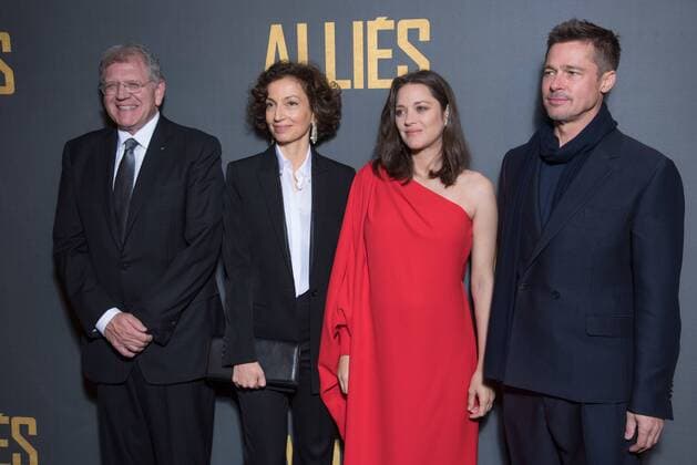 213646 2016-11-20 Paris, FRA, - Filmpremiere Allied (Vertraute Fremde) im UGC Normandie. Brad Pitt. Marion Cotillard. Robert Zemeckis. Audrey Azoulay.  Copyright: xSergexArnalx xStarfacex STAR_213646_154