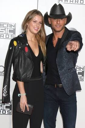 LOS ANGELES - NOV 20: Maggie Elizabeth McGraw, Tim McGraw at the 2016 American Music Awards at Microsoft Theater on November 20, 2016 in Los Angeles, CA  Copyright: xKathyxHutchinsx xIPAx