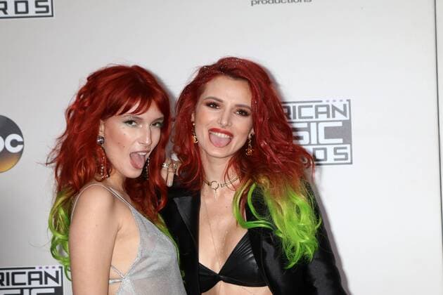 LOS ANGELES - NOV 20: Dani Thorne, Bella Thorne at the 2016 American Music Awards at Microsoft Theater on November 20, 2016 in Los Angeles, CA  Copyright: xKathyxHutchinsx xIPAx