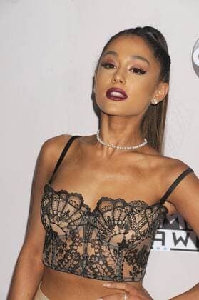 November 20, 2016 - Los Angeles, California, United States - November 20th 2016 - Los Angeles California USA - Singer ARIANA GRANDE at the 2016 American Music Awards held at the Microsoft Theater, Los Angeles CA Los Angeles United States - ZUMAf05_ 20161120_zaf_f05_005