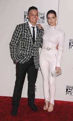 November 20, 2016 - Los Angeles, California, United States - November 20th 2016 - Los Angeles California USA - Singer HALSEY at the 2016 American Music Awards held at the Microsoft Theater, Los Angeles CA Los Angeles United States - ZUMAf05_ 20161120_zaf_f05_013