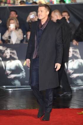 . 21 11 2016. London, United Kingdom. Brad Pitt and Marion Cotillard arriving at the Allied premiere in London.  xStephenxLockx xi-Imagesx IIM-13853-0005