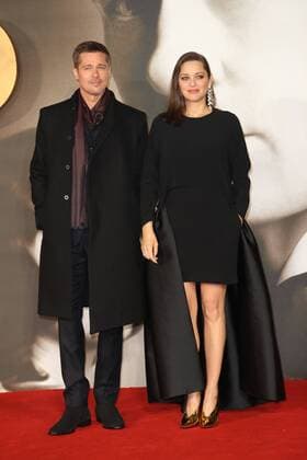 . 21 11 2016. London, United Kingdom. Brad Pitt and Marion Cotillard arriving at the Allied premiere in London.  xStephenxLockx xi-Imagesx IIM-13853-0020