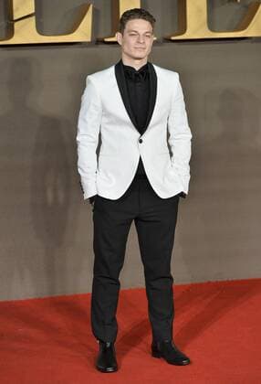 November 21, 2016 - London, London, UK - London, UK. VINCENT LA TORRE attends the Allied UK film premiere at Odeon Leicester Square, London. The film follows two assassins who fall in love during a mission to kill a Nazi official during World War II. London UK  - ZUMAl94_ 20161121_zaf_l94_022