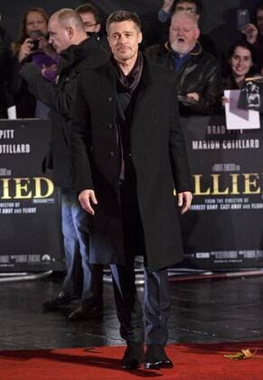 November 21, 2016 - London, London, UK - London, UK. Actor BRAD PITT arrives at the Allied UK film premiere at Odeon Leicester Square, London. The film follows two assassins who fall in love during a mission to kill a Nazi official during World War II. London UK  - ZUMAl94_ 20161121_zaf_l94_025