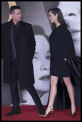 . 21 11 2016. London, United Kingdom. Brad Pitt and Marion Cotillard arriving at the Allied premiere in London.  xStephenxLockx xi-Imagesx IIM-13853-0035