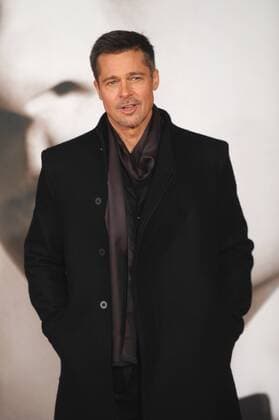November 21, 2016 - London, England, United Kingdom - Brad Pitt attends the UK Premiere of Allied at Odeon Leciester Square. London United Kingdom - ZUMAs147 20161121_zap_s147_046