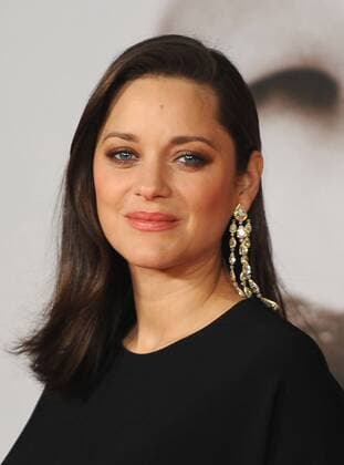 November 21, 2016 - London, England, United Kingdom - Marion Cotilard attends the UK Premiere of Allied at Odeon Leciester Square. London United Kingdom - ZUMAs147 20161121_zap_s147_050