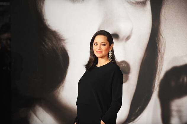 November 21, 2016 - London, England, United Kingdom - Marion Cotilard attends the UK Premiere of Allied at Odeon Leciester Square. London United Kingdom - ZUMAs147 20161121_zap_s147_051