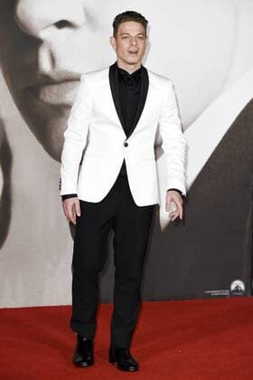 Vincent Latorre bei der Premiere des Kinofilms Allied: Vertraute Fremde im Odeon Leicester Square. London, 21.11.2016 Vincent Latorre  Foto:xS.xVasx xFuturexImage