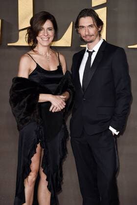 Philippe Spall mit Begleitung bei der Premiere des Kinofilms Allied: Vertraute Fremde im Odeon Leicester Square. London, 21.11.2016 Philippe Spall mit Begleitung  Foto:xS.xVasx xFuturexImage