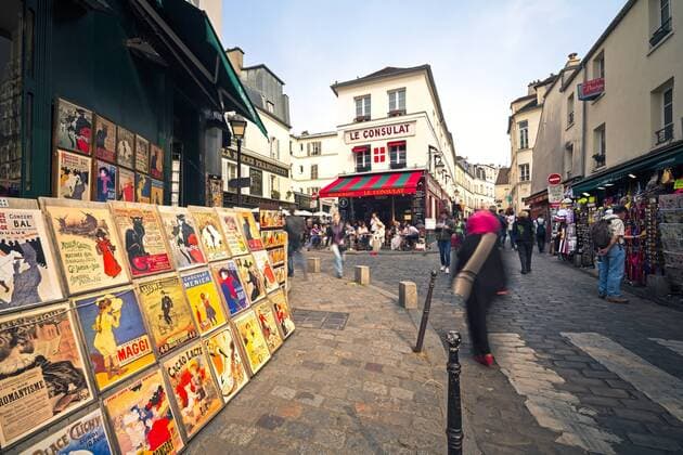 Cafe and street scene in Montmartre, Paris, France, Europe Copyright: GavinxHellier 794-4419