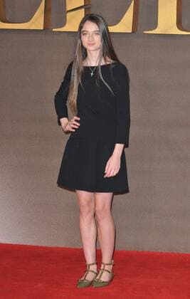 Allied UK film premiere London, UK. Raffey Cassidy at the Allied UK film premiere, Odeon Leicester Square cinema, Leicester Square, London, England, UK, on Monday 21 November 2016. LMK315-61301-221116 