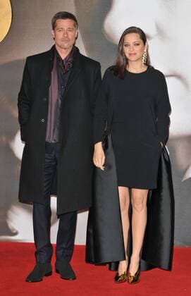 Allied UK film premiere London, UK. Brad Pitt and Marion Cotillard at the Allied UK film premiere, Odeon Leicester Square cinema, Leicester Square, London, England, UK, on Monday 21 November 2016. LMK315-61301-221116 