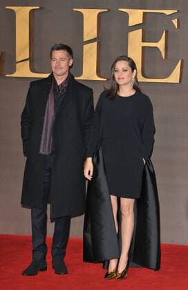 Allied UK film premiere London, UK. Brad Pitt and Marion Cotillard at the Allied UK film premiere, Odeon Leicester Square cinema, Leicester Square, London, England, UK, on Monday 21 November 2016. LMK315-61301-221116 