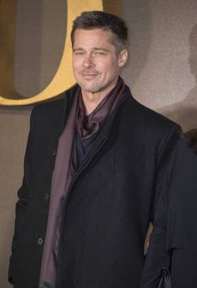 Allied UK film premiere London, UK. Brad Pitt at the Allied UK film premiere, Odeon Leicester Square cinema, Leicester Square, London, England, UK, on Monday 21 November 2016. LMK368-61302-221116 