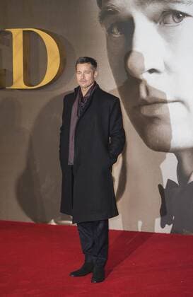 Allied UK film premiere London, UK. Brad Pitt at the Allied UK film premiere, Odeon Leicester Square cinema, Leicester Square, London, England, UK, on Monday 21 November 2016. LMK368-61302-221116 