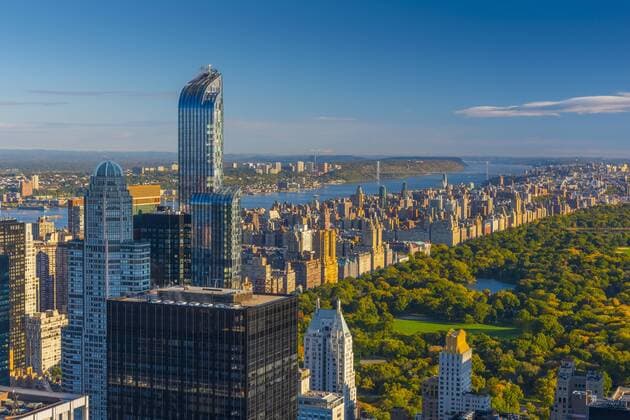 Architektur von Christian de Portzamparc Central Park, One57 Building on left, Midtown, Mahattan, New York, United States of America, North America Copyright: AlanxCopson 828-938