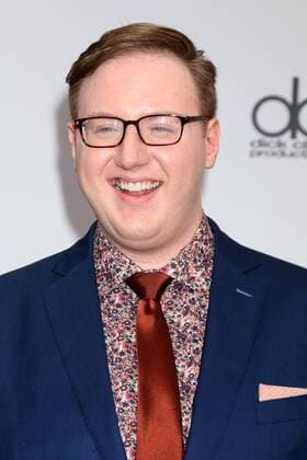 LOS ANGELES - NOV 20: Matt Bellassai at the 2016 American Music Awards at Microsoft Theater on November 20, 2016 in Los Angeles, CA  Copyright: xKathyxHutchinsx xIPAx