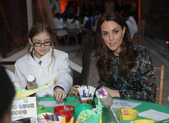. 22 11 2016. London, United Kingdom. The Duchess of Cambridge with pupils from Oakington Manor Primary School in Wembley, North London as she attends a children s tea party at the Natural History Museum in London to celebrate Dippy the Diplodocus s time in Hintze Hall.  xROTAx xi-Imagesx IIM-13875-0014