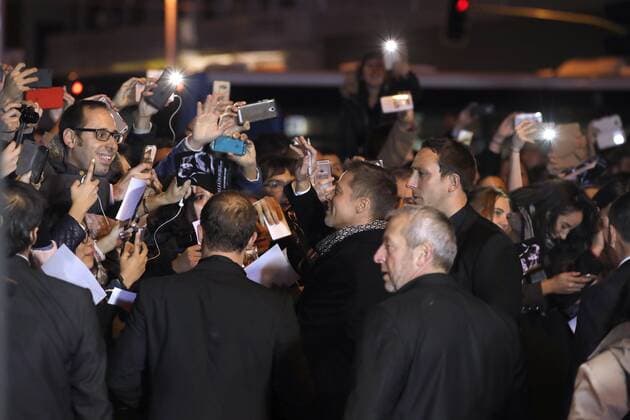 US actor Brad Pitt (C) arrives at premiere of the film Allied in Callao s cinema in Madrid, Spain on 22 November 2016. Allied Premiere in Madrid !ACHTUNG: NUR REDAKTIONELLE NUTZUNG!  20161122-636154466310907284