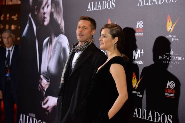 November 22, 2016 - Madrid, Spain - French actress Marion Cotillard (R) and US actor Brad Pitt pose as they arrive for the premiere of the film Allied on November 22, 2016 in Madrid. Madrid Spain  - ZUMAn230 20161122_zaa_n230_281