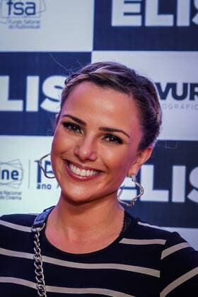 RIO DE JANEIRO, RJ - 22.11.2016: PRÉ ESTRIA DO FILME ELIS - Natallia Rodrigues, during the pre premiere of Elis Film, held in Rio Sul Shopping Kinoplex, in Rio de Janeiro, RJ. x1233985x  AndréxHorta