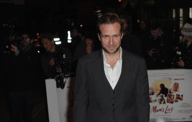 November 23, 2016 - London, England, United Kingdom - Rafe Spall attends the UK Premiere of Mum s List at Curzon Mayfair. London United Kingdom - ZUMAs147 20161123_zap_s147_003