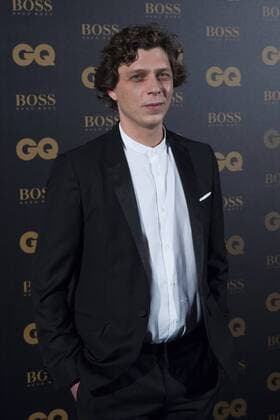 GQ Männer des Jahres Award in Paris Antoine Leiris - GQ Men of the Year Award 2016 - Paris, Frankreich - 23 11 2016 JBAutissier Panoramic 
