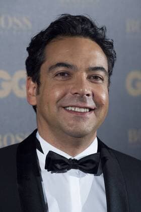 GQ Männer des Jahres Award in Paris Patrick Cohen - GQ Men of the Year Award 2016 - Paris, Frankreich - 23 11 2016 JBAutissier Panoramic 