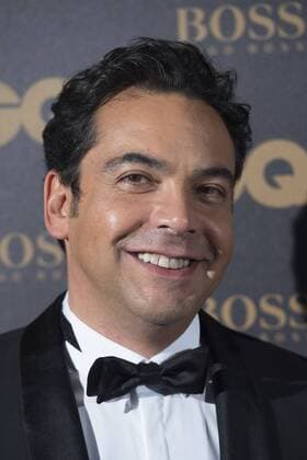 GQ Männer des Jahres Award in Paris Patrick Cohen - GQ Men of the Year Award 2016 - Paris, Frankreich - 23 11 2016 JBAutissier Panoramic 