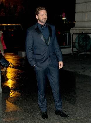 GQ Männer des Jahres Award in Paris 213735 Gitalien Starface 2016-11-23 Etats-Unis Arrival of actor Gerard Butler at GQ annual ceremony. Butler, Gerard  Copyright: xGitalienx STAR_213735_002